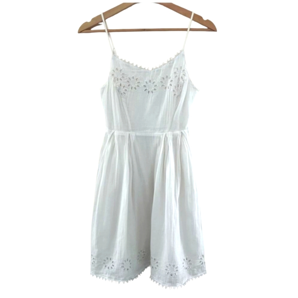 White Sleeveless Old Navy Sundress Size MED